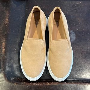 Aquatalia Suede Laine Platform Shoes. Size 8.5.